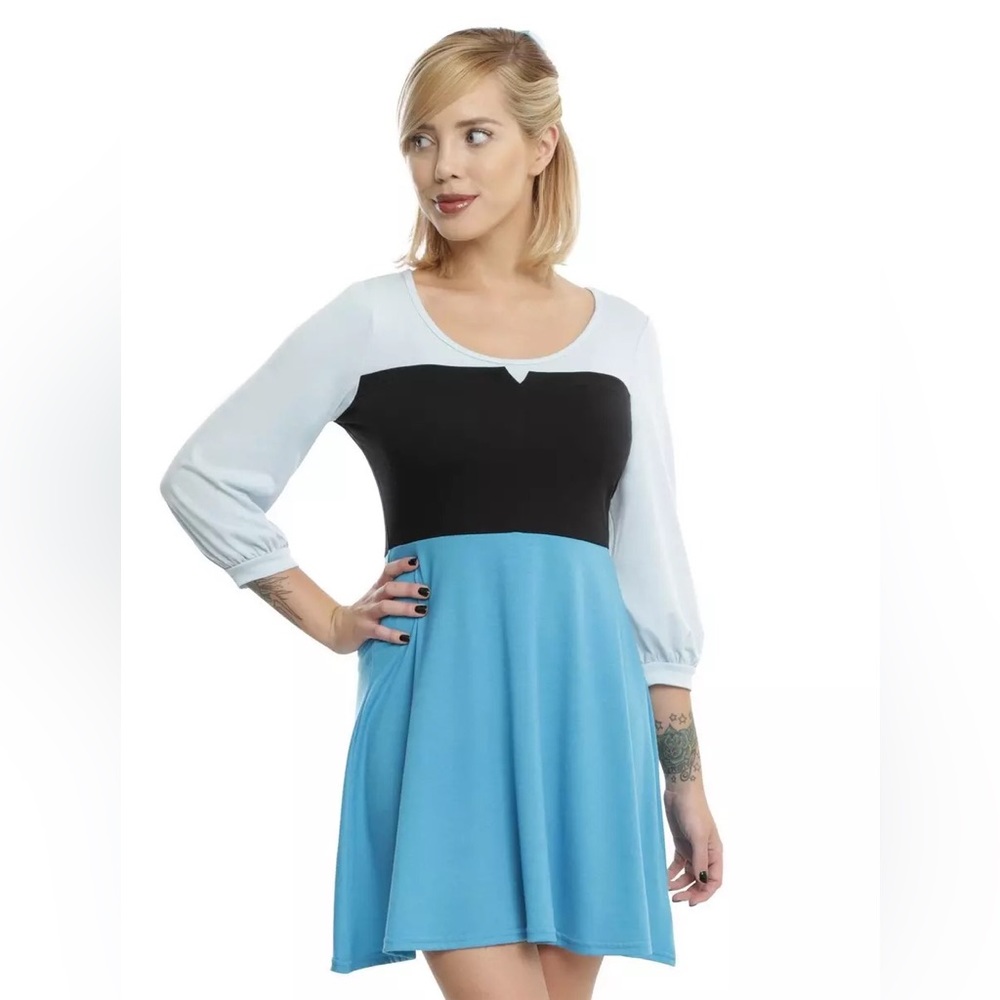 Hot Topic Black and Blue Midi Dress
